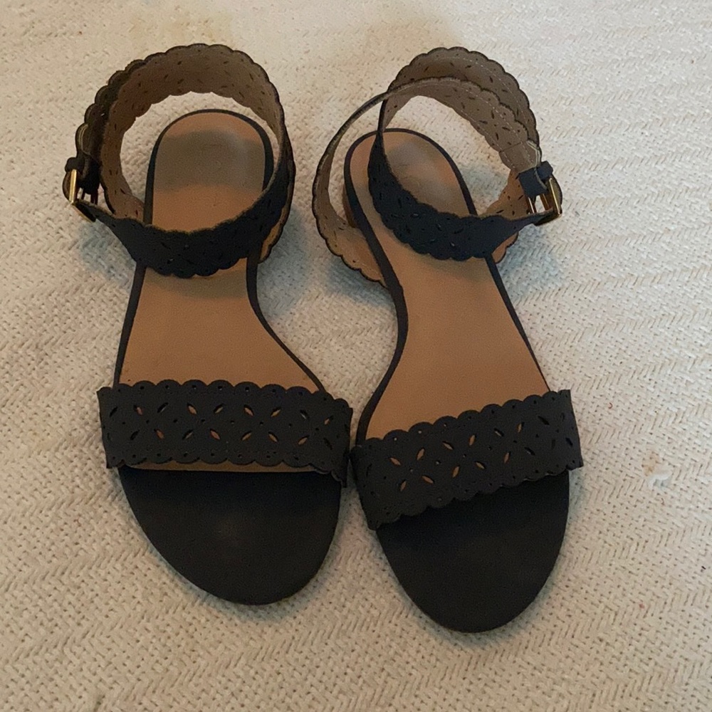 Grey Ankle-Wrap Flat Sandals